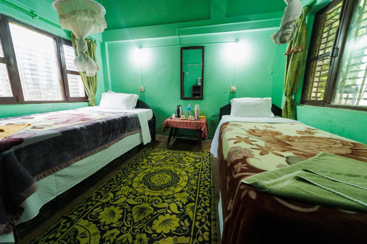 Chitwan Gaida Lodge - Animal Lovers & Birdwatchers Paradise Саураха Экстерьер фото