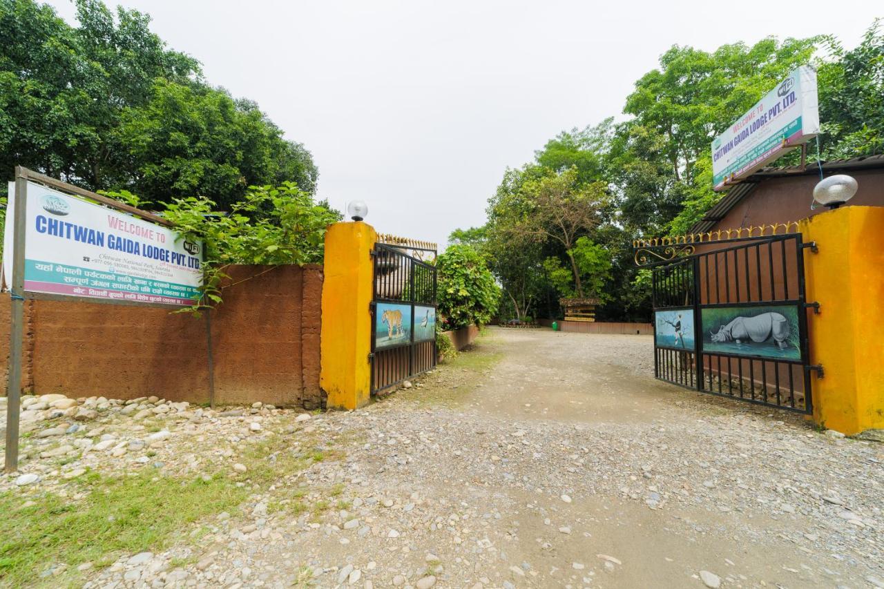 Chitwan Gaida Lodge - Animal Lovers & Birdwatchers Paradise Саураха Экстерьер фото
