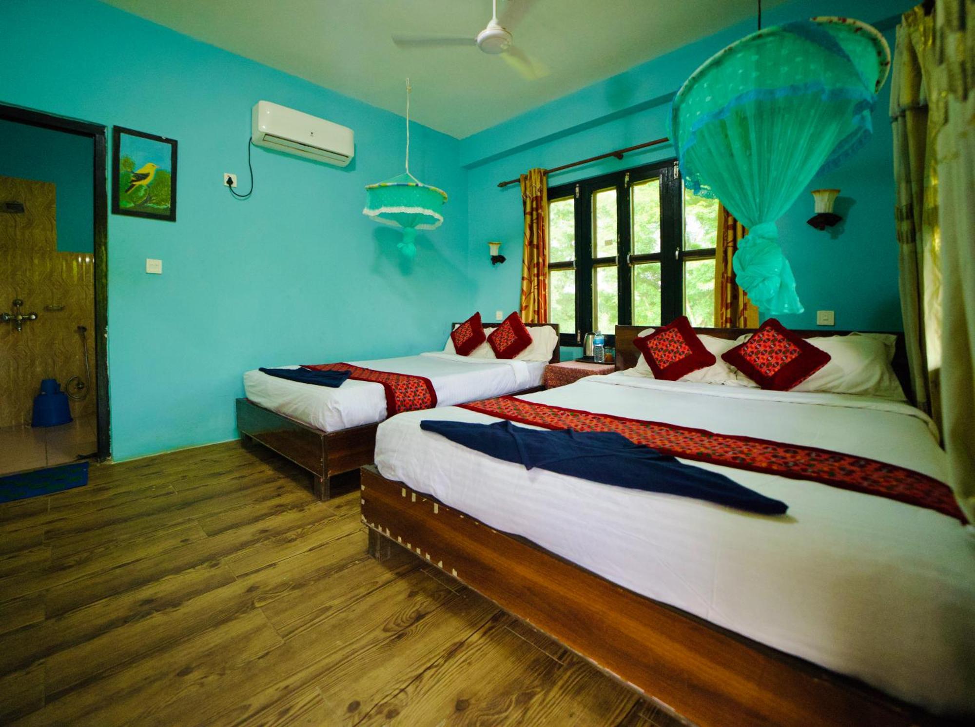 Chitwan Gaida Lodge - Animal Lovers & Birdwatchers Paradise Саураха Экстерьер фото