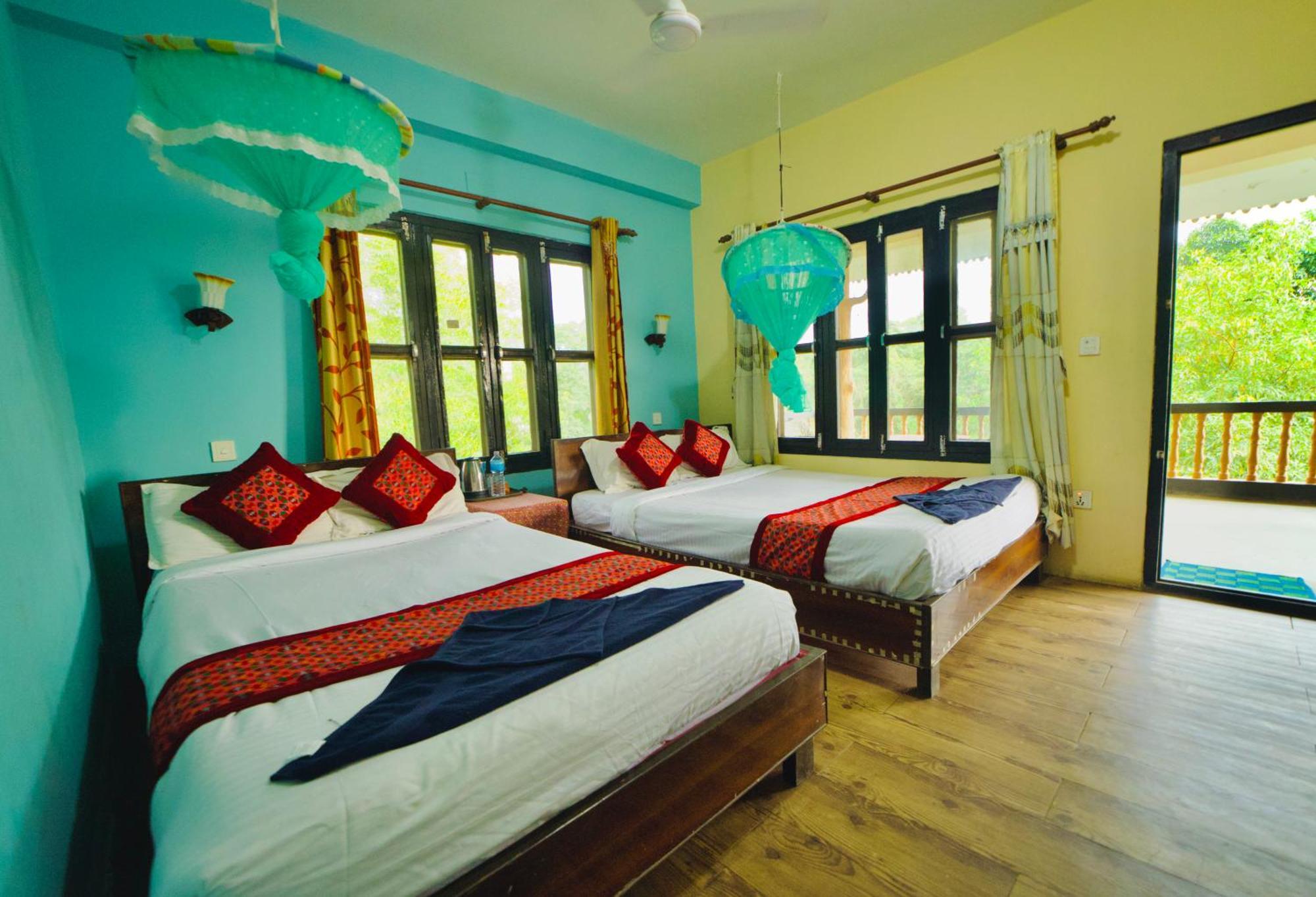 Chitwan Gaida Lodge - Animal Lovers & Birdwatchers Paradise Саураха Экстерьер фото